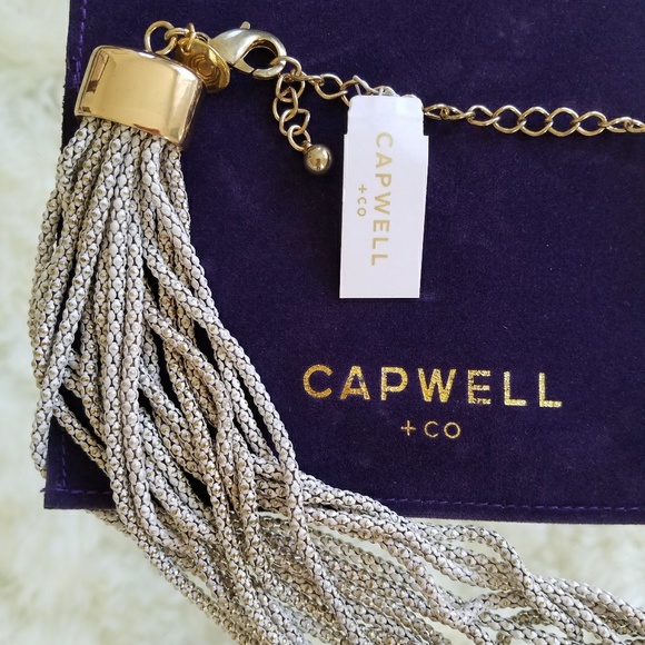 Capwell Statement Necklace. - Picture 2 of 4